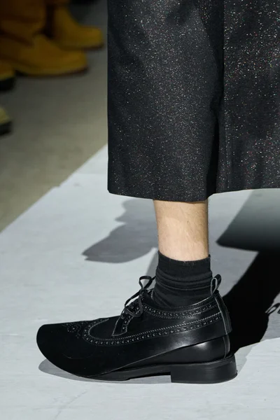 Look 15
